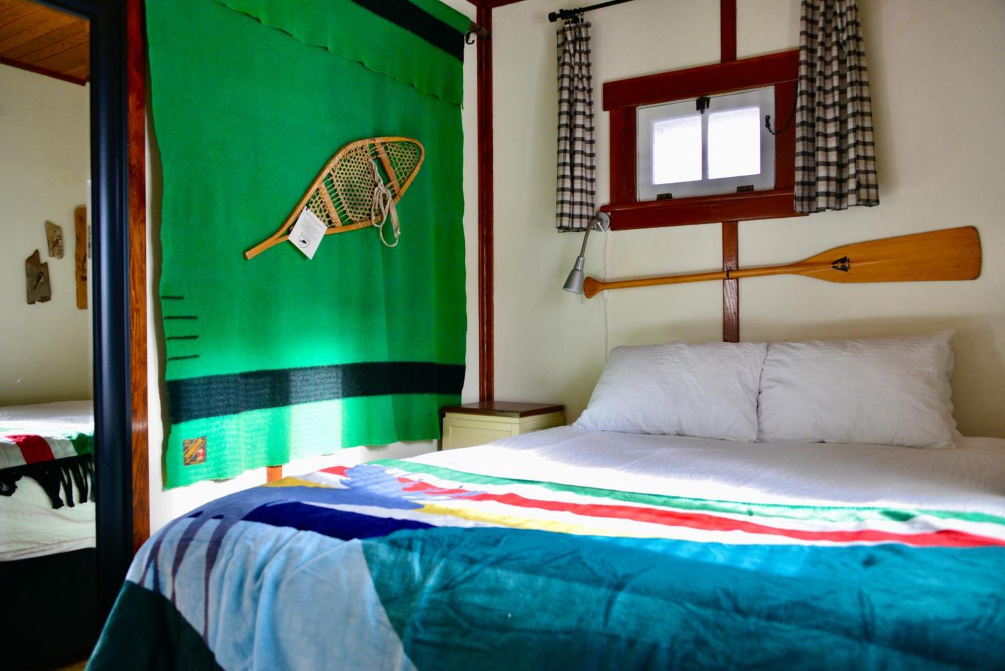 Banff Beaver Cabins ภายนอก รูปภาพ