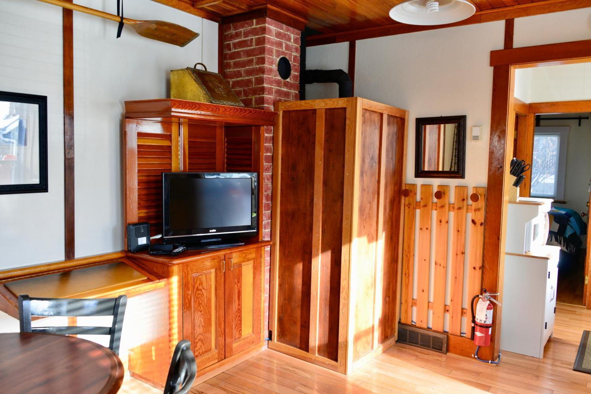 Banff Beaver Cabins ภายนอก รูปภาพ